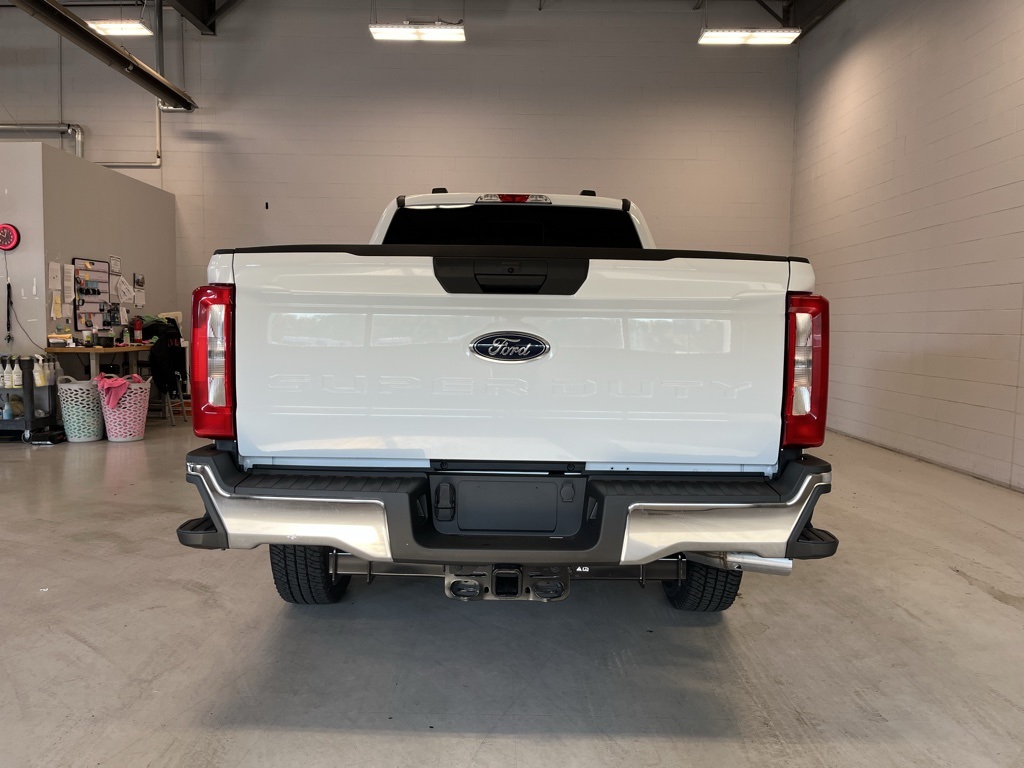 2026 Ford F-350 XL photo 3