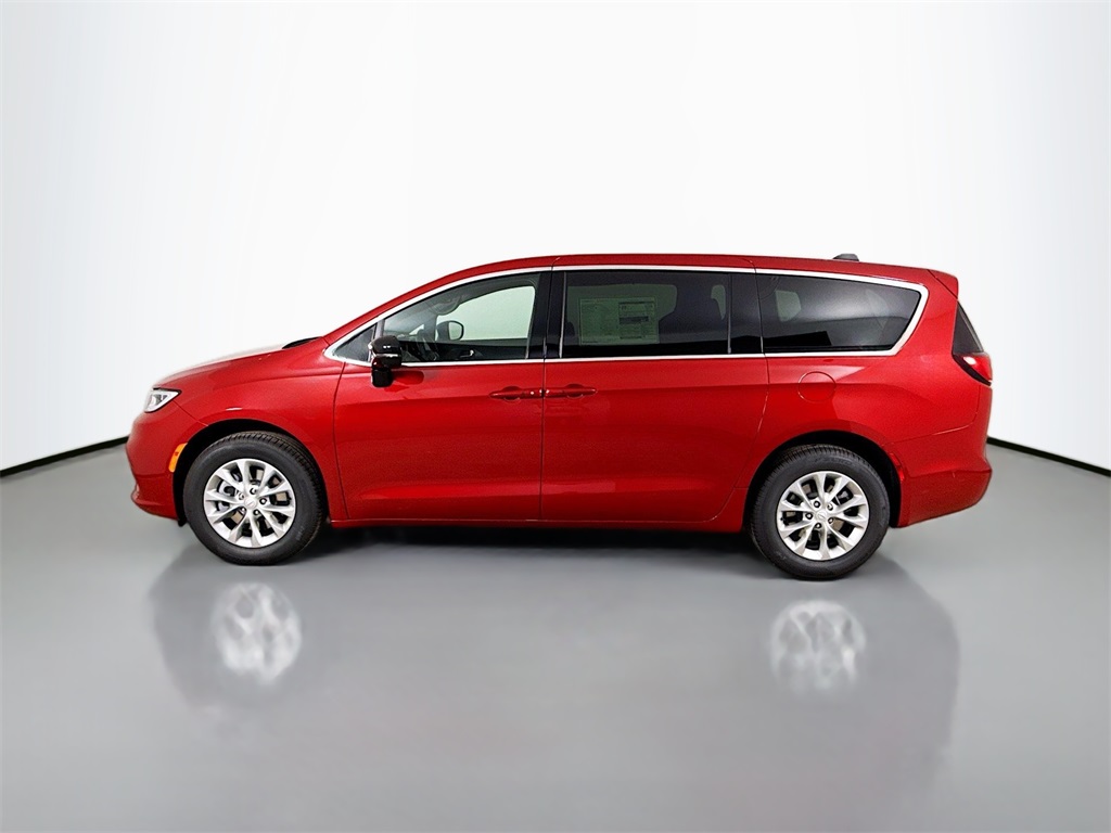 2025 Chrysler Pacifica photo 3