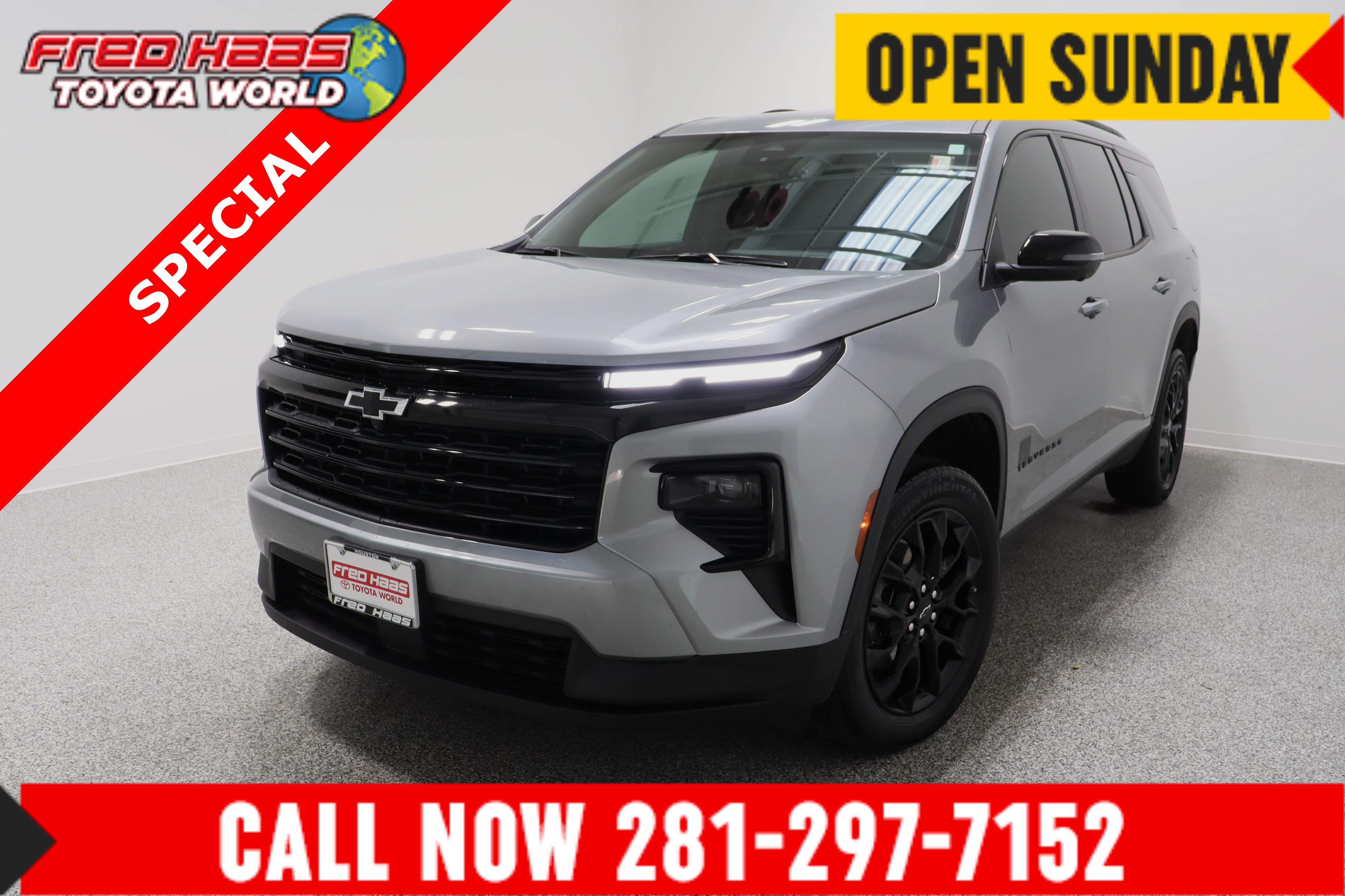 2024 Chevrolet Traverse 2LT's photo