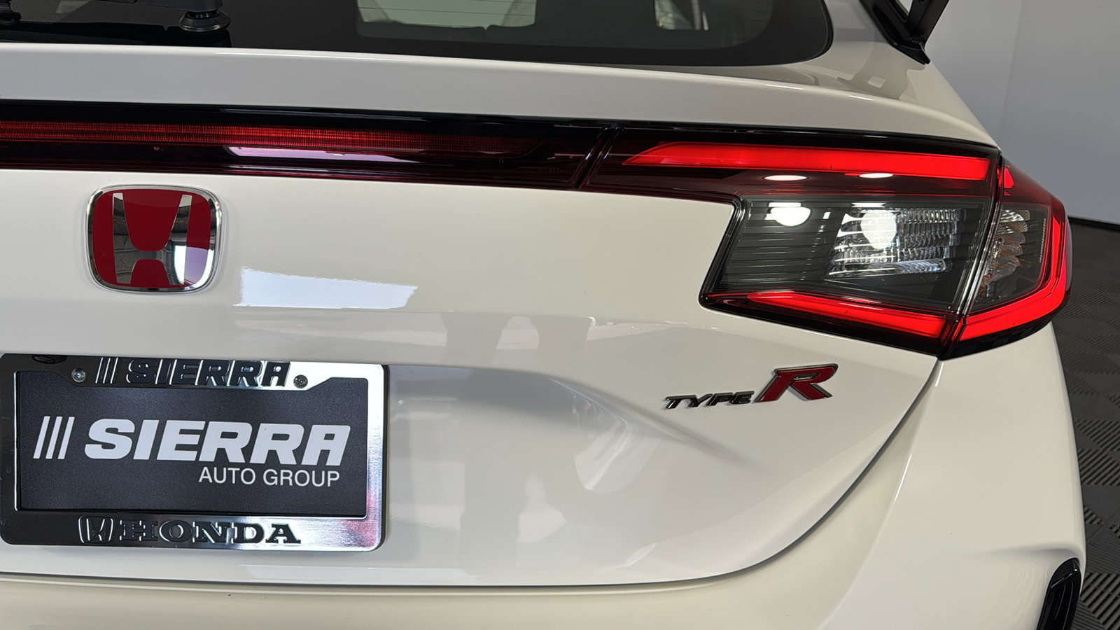 2025 Honda Civic Type R photo 4