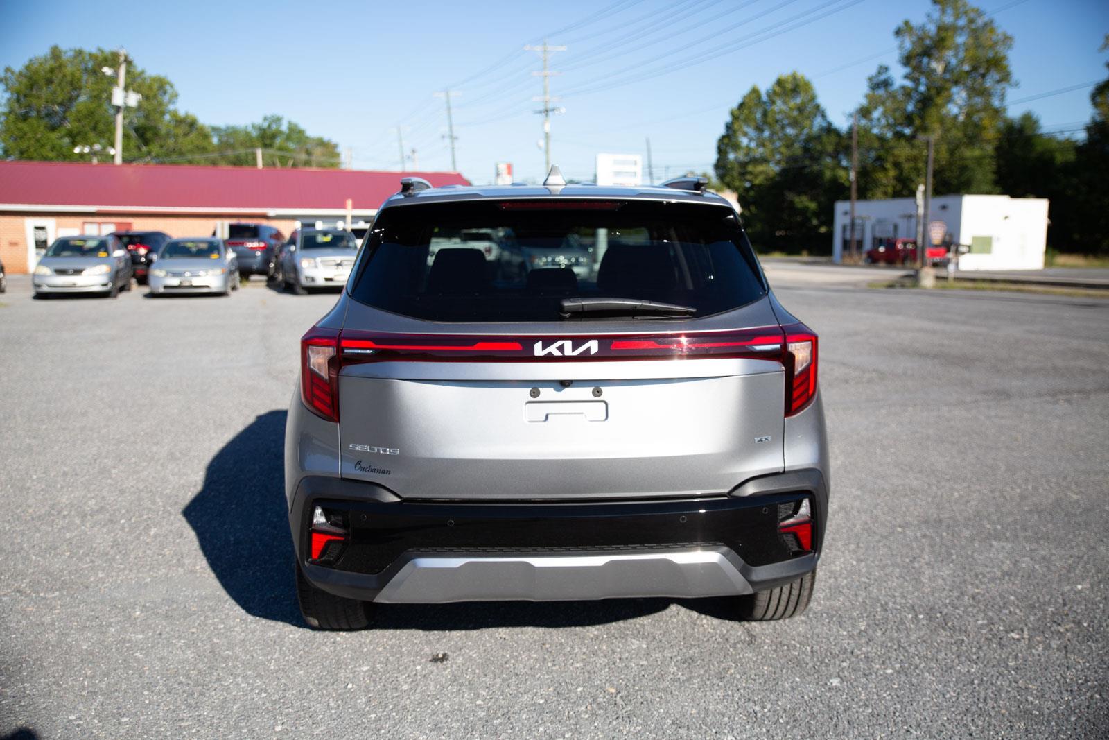 2025 Kia Seltos SX photo 4