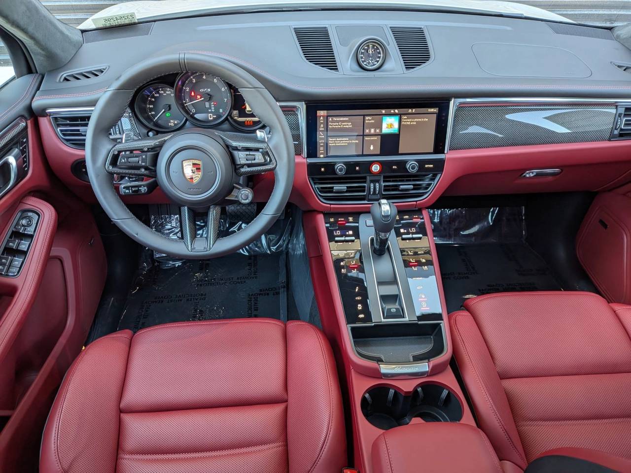 2025 Porsche Macan GTS photo 18