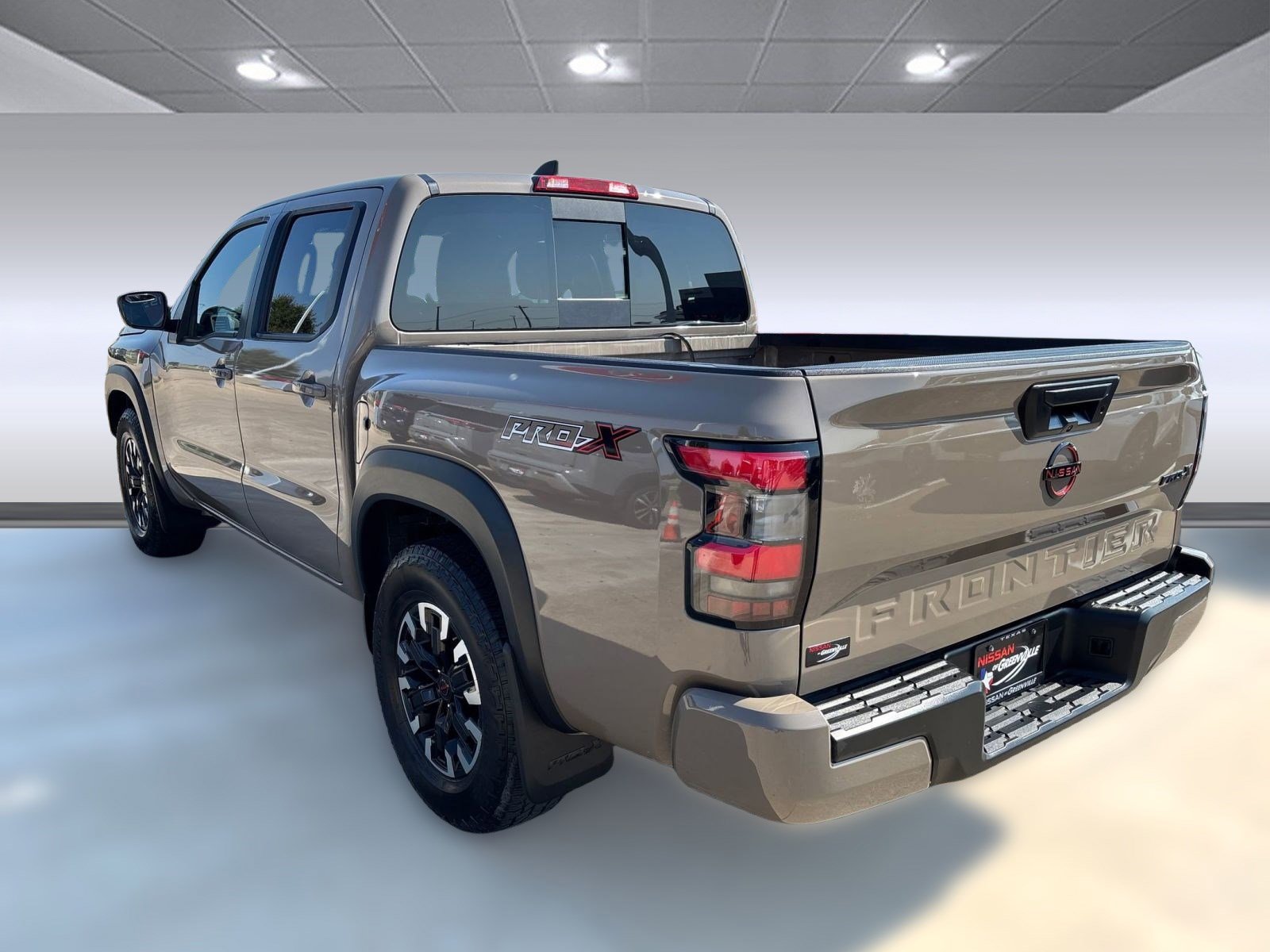 2024 Nissan Frontier PRO-X photo 3