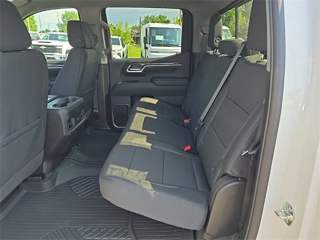 2025 Chevrolet Silverado 1500 LT photo 7