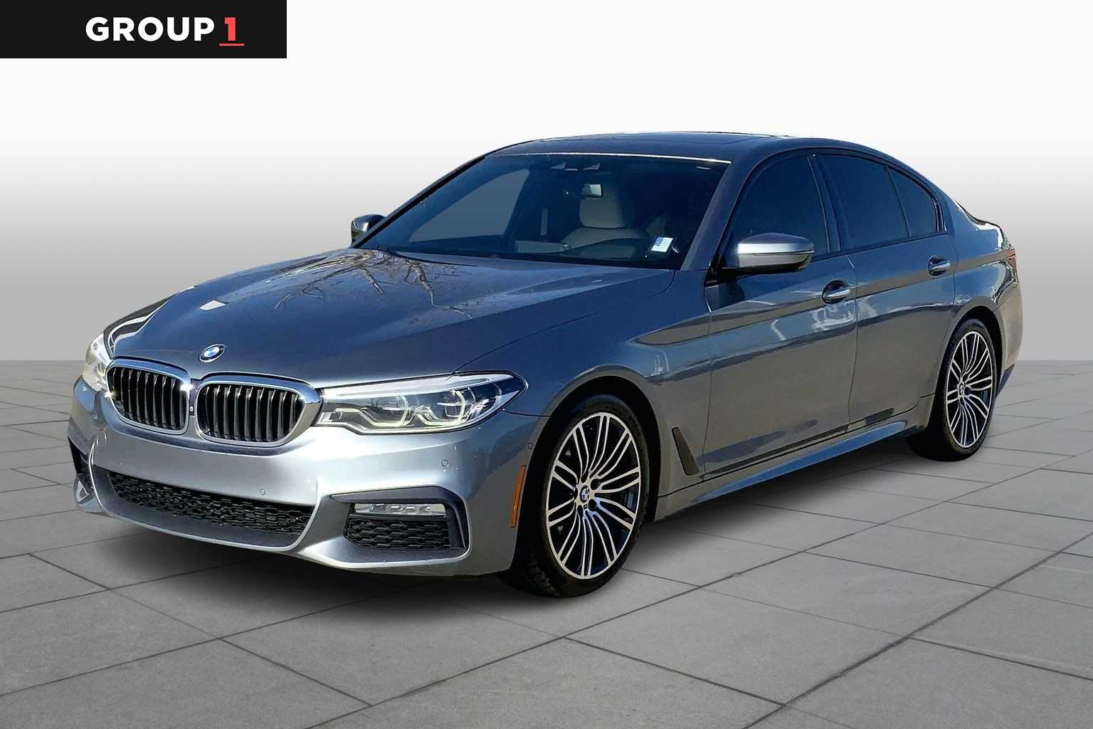 2018 BMW 5 Series 540i's photo