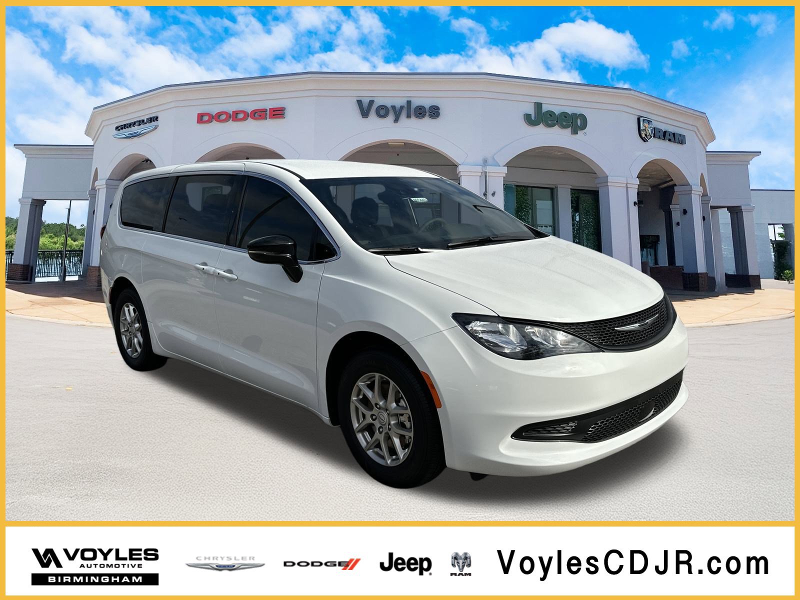 2026 Chrysler Voyager LX's photo