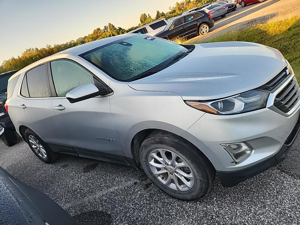 2021 Chevrolet Equinox LT photo 2