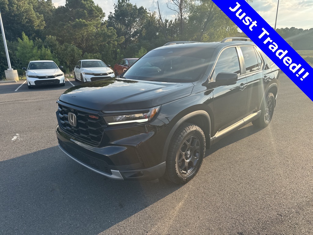 2025 Honda Pilot TrailSport photo 7