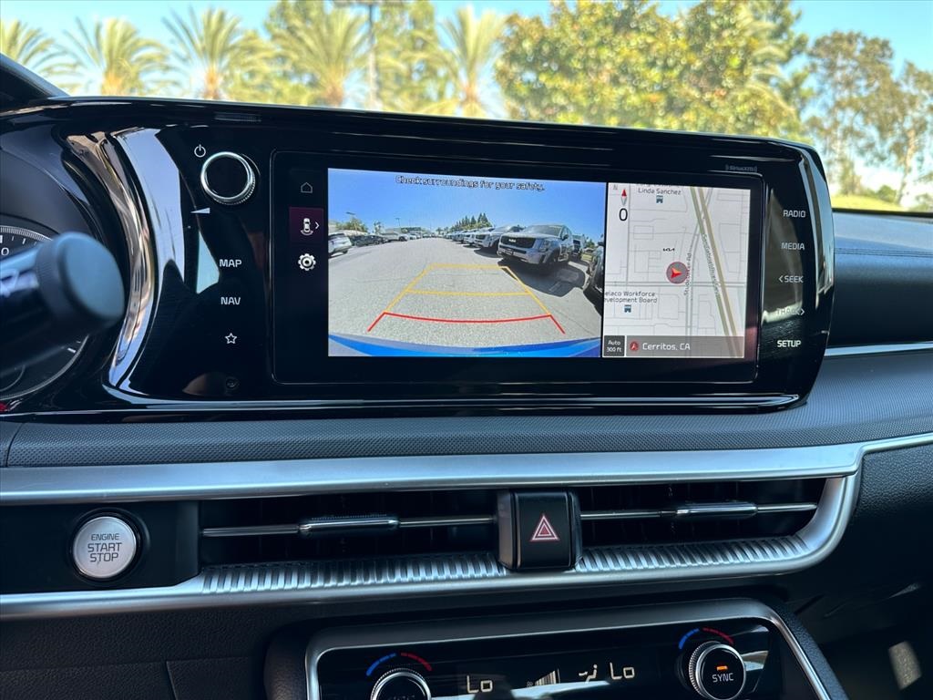 2024 Kia K5 GT-Line photo 17