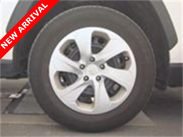 2024 Toyota RAV4 LE photo 2