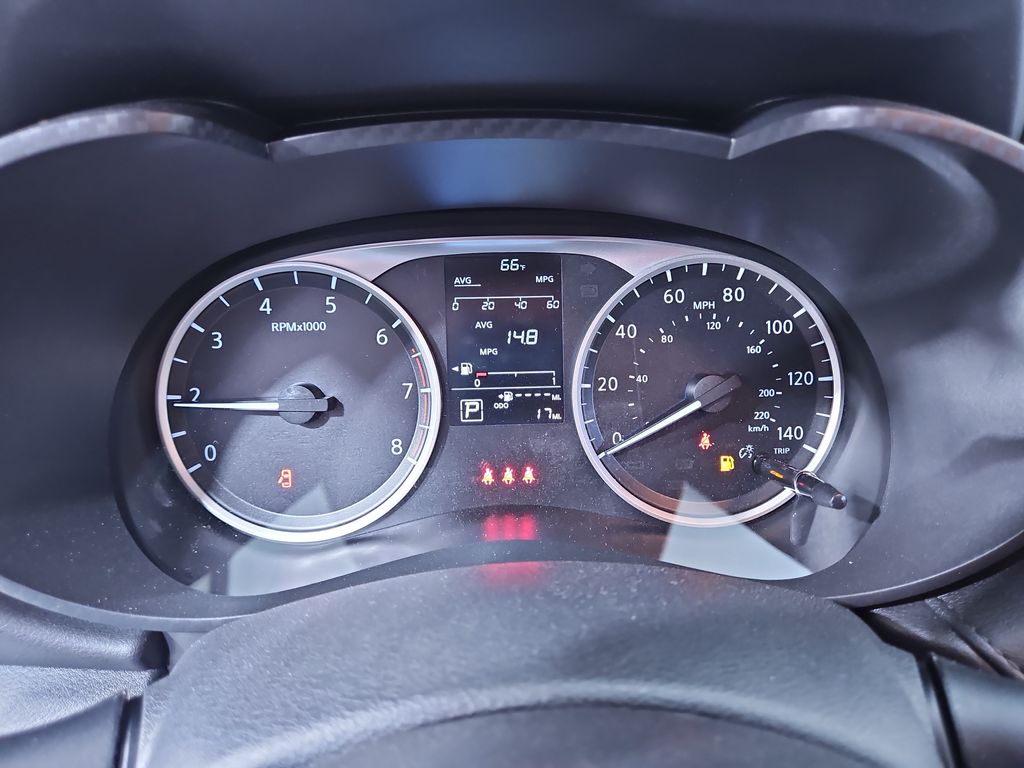 2025 Nissan Versa 1.6 S photo 14