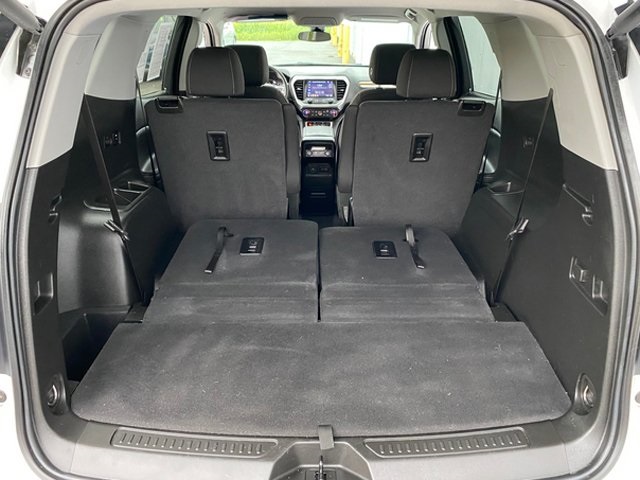 2023 Gmc Acadia SLE photo 19