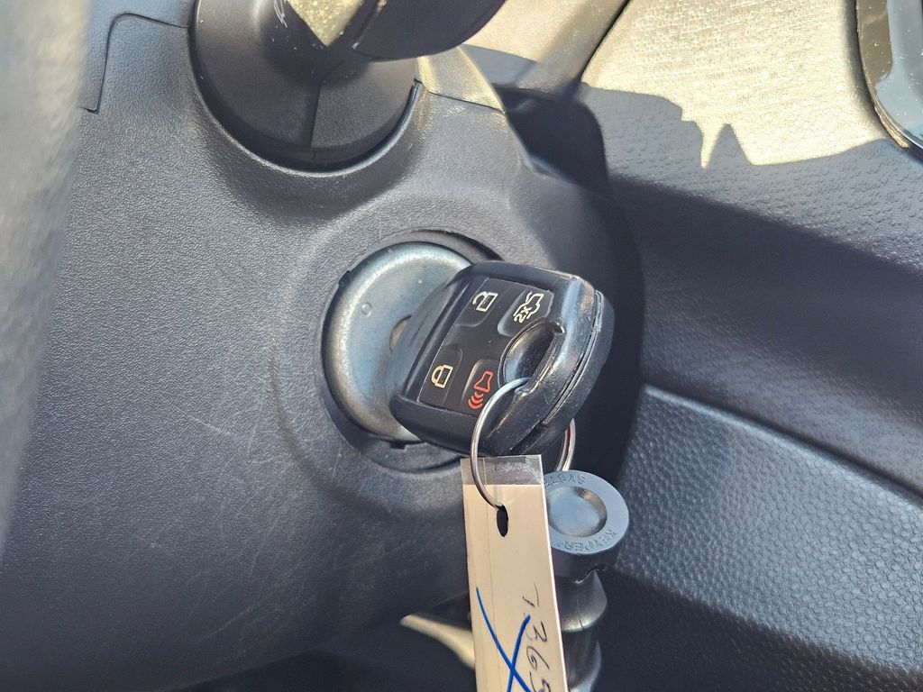 2019 Ford Fiesta SE photo 16