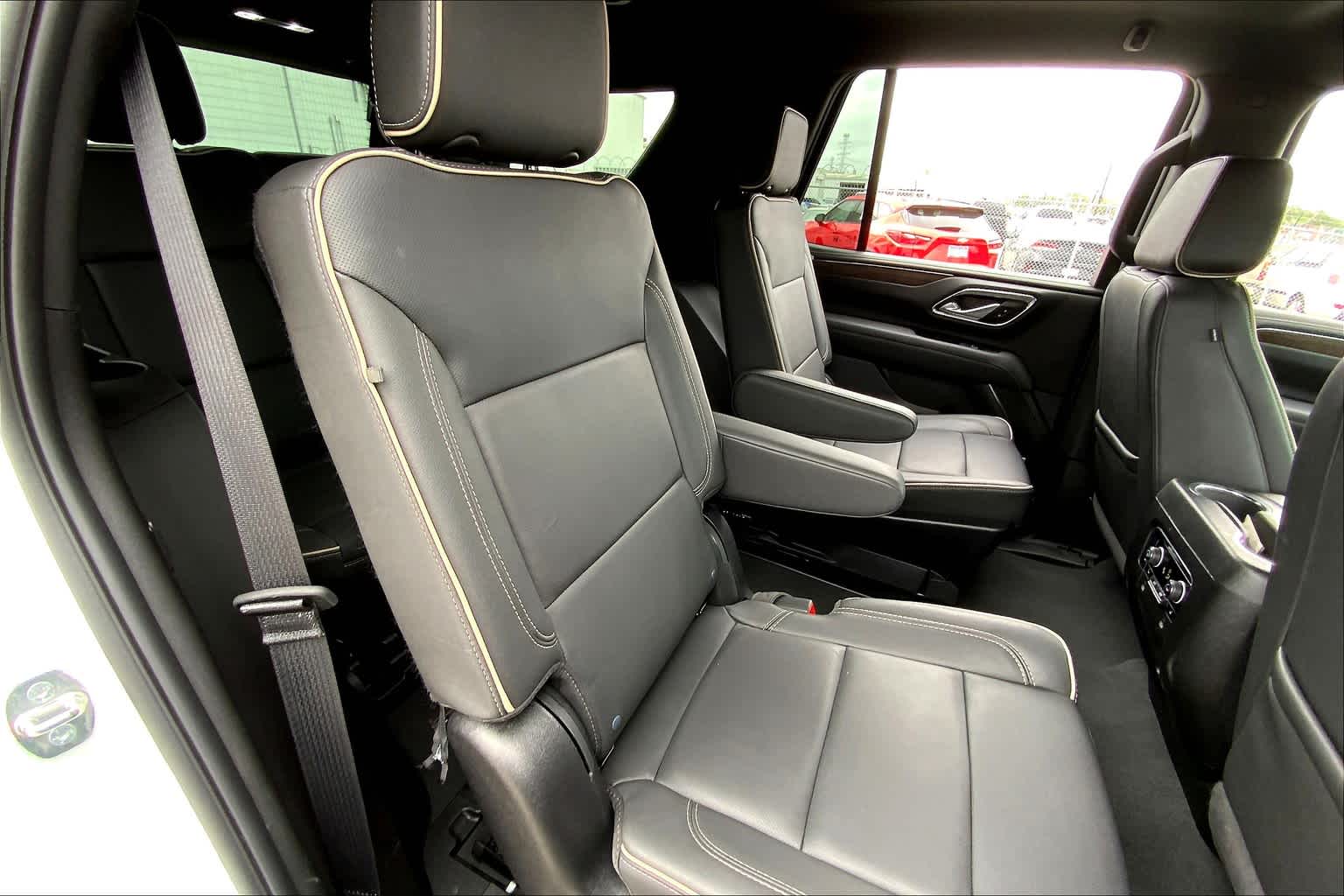 2024 Chevrolet Tahoe Premier photo 32