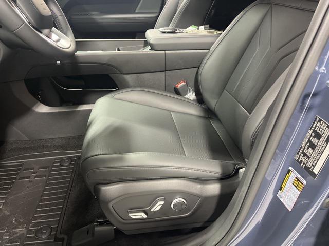 2026 Hyundai Santa Fe SEL photo 4