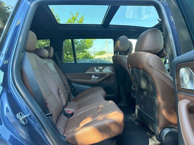 2026 Mercedes Benz GLS 450 4MATIC photo 22