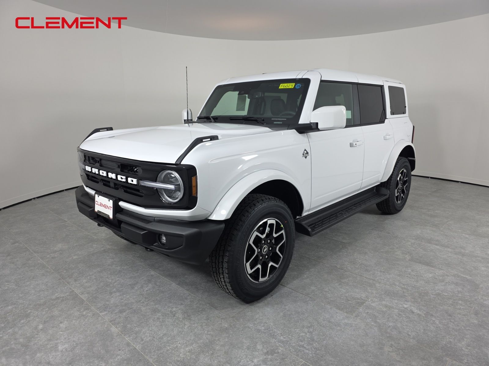 2025 Ford Bronco 4-Door Outer Banks's photo