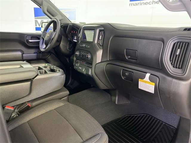 2025 Chevrolet Silverado 1500 Custom photo 23