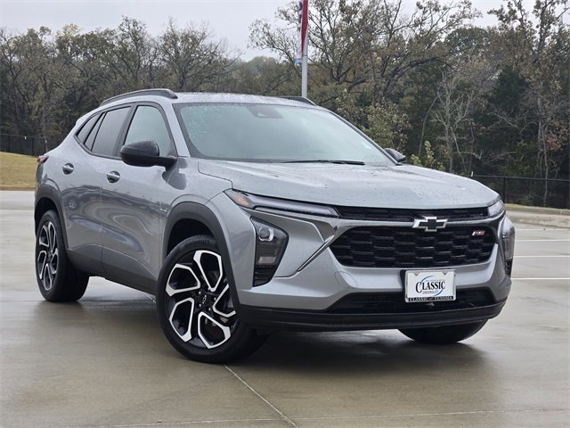 2024 Chevrolet Trax RS's photo