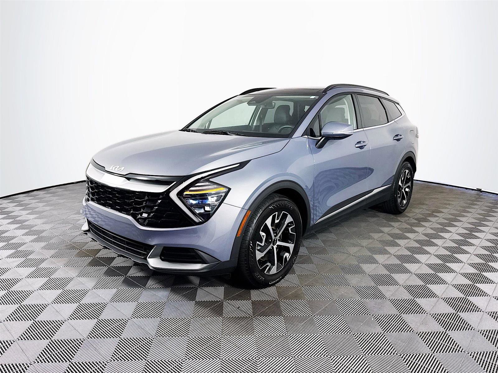 2025 Kia Sportage EX photo 3