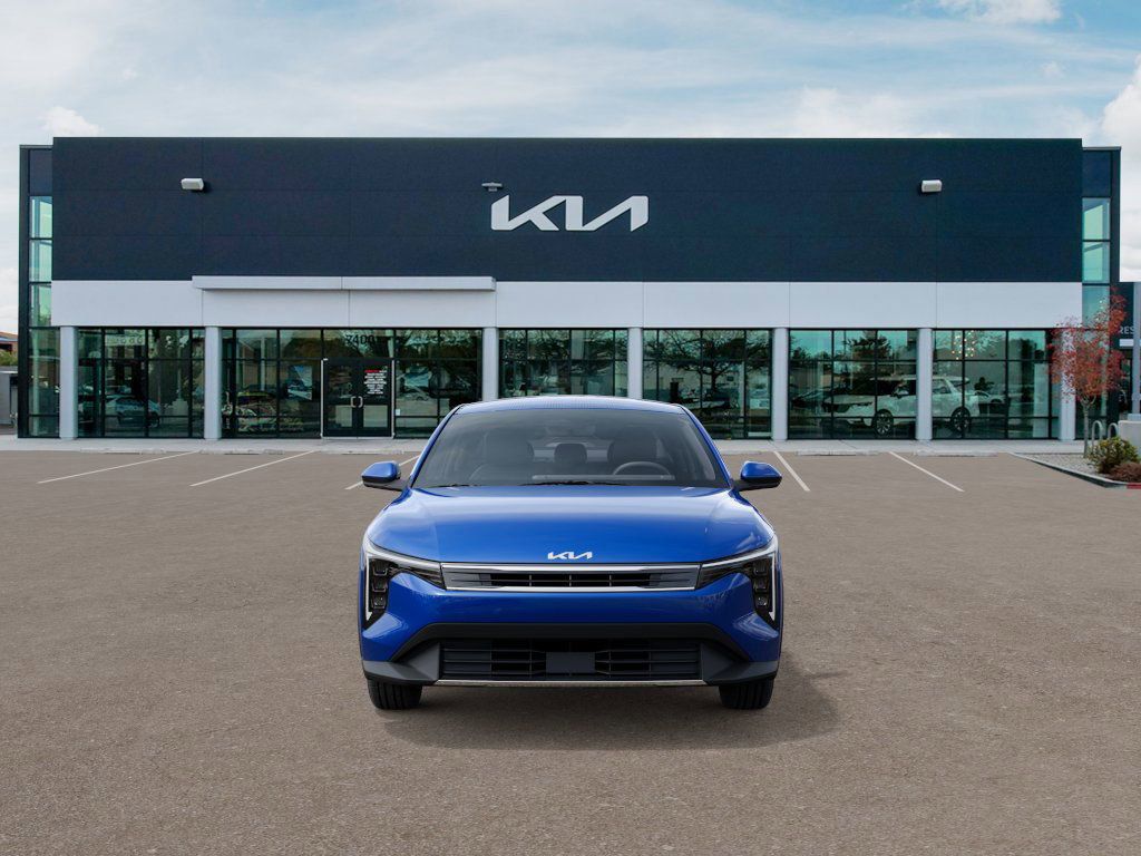 2025 Kia K4 EX photo 2