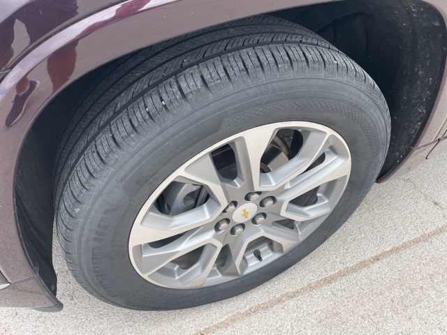 2019 Chevrolet Traverse Premier photo 2