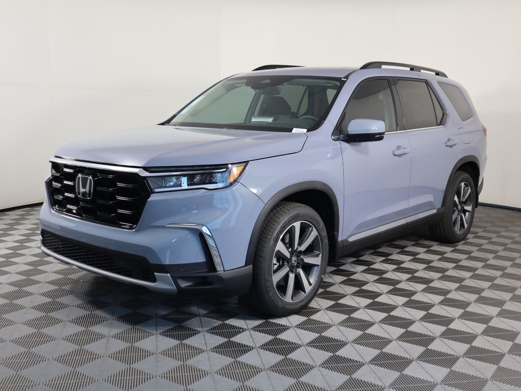 2025 Honda Pilot Touring's photo