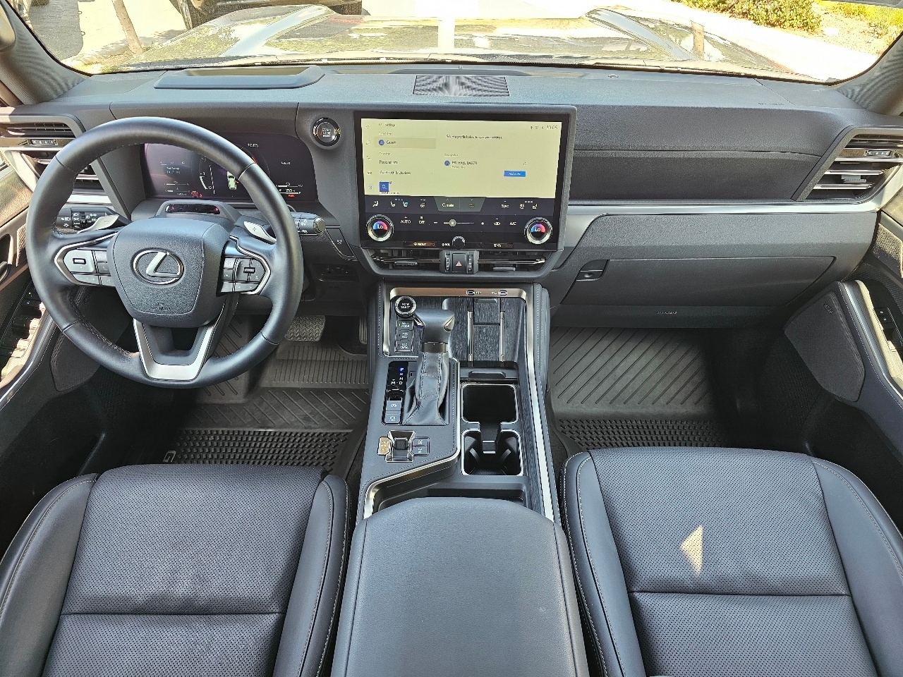 2024 Lexus GX 550 Overtrail+ Overtrail photo 4