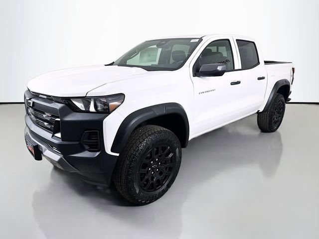 2025 Chevrolet Colorado Trail Boss photo 3