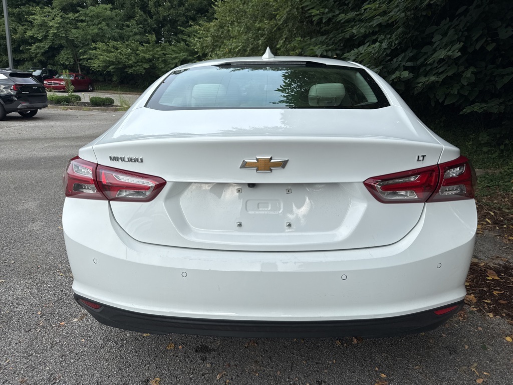 2024 Chevrolet Malibu Premier 2LT photo 4