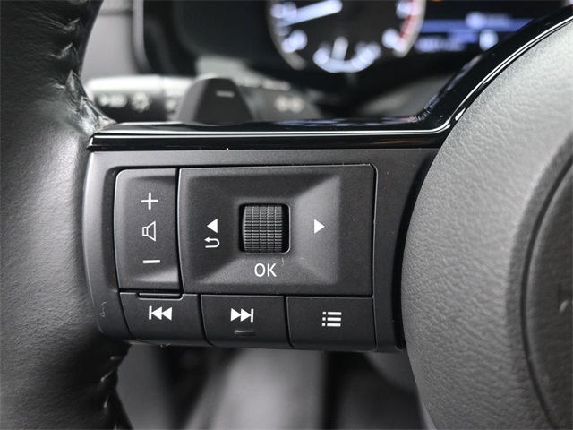 2022 Nissan Pathfinder SV photo 26