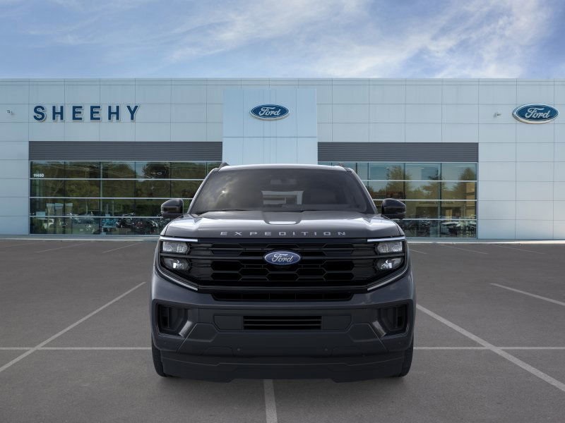 2025 Ford Expedition photo 2