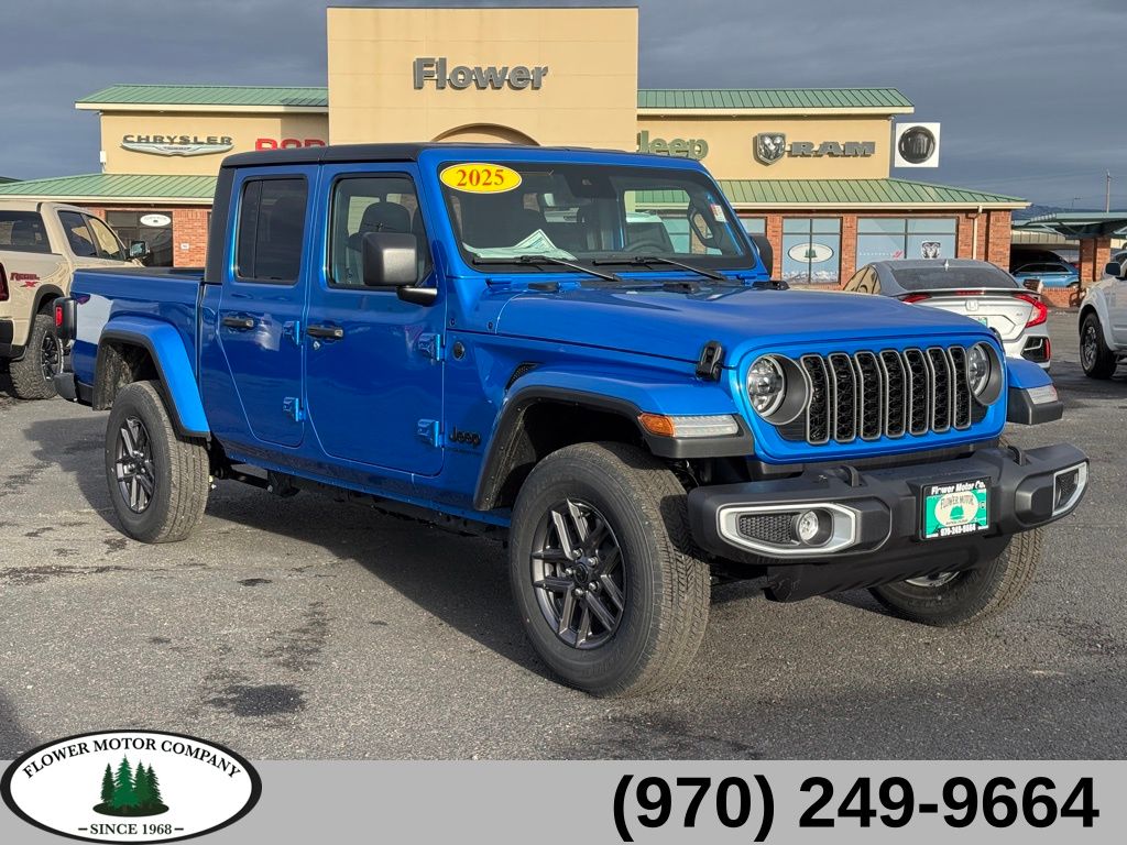 2025 Jeep Gladiator Sport S's photo