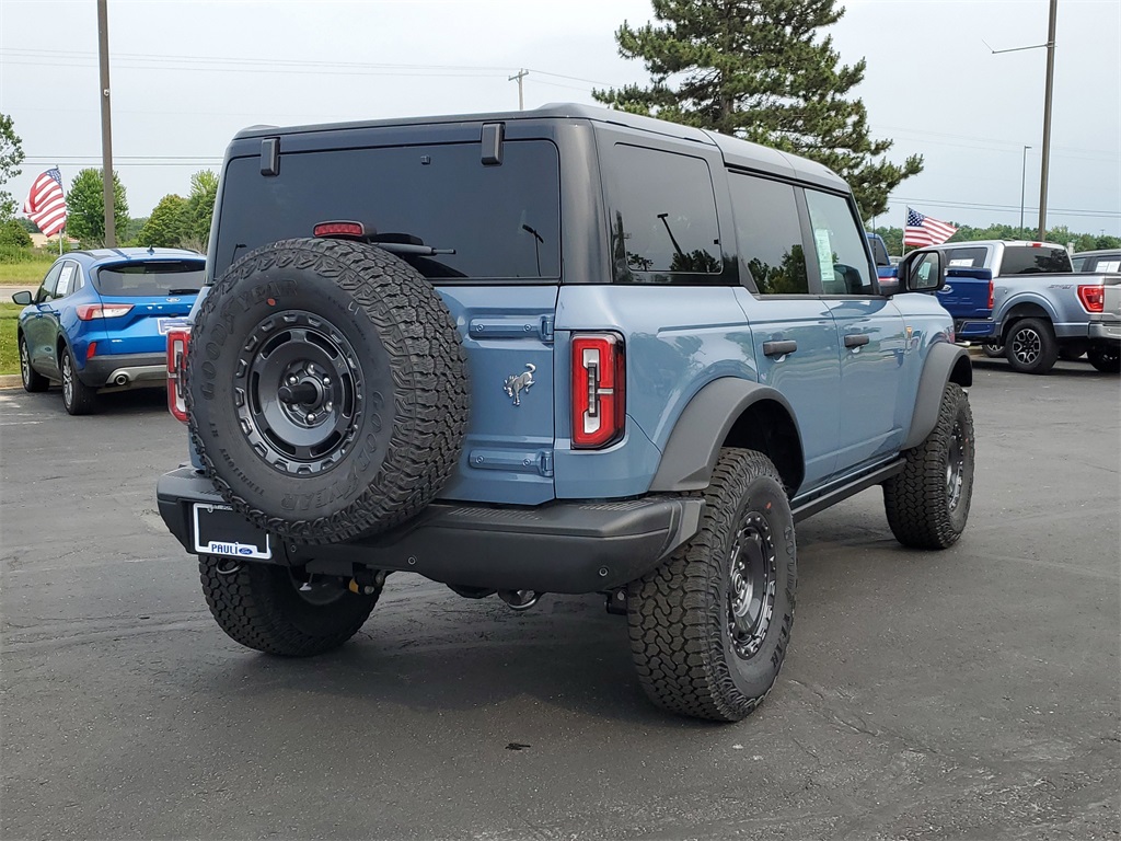 2025 Ford Bronco Badlands photo 3