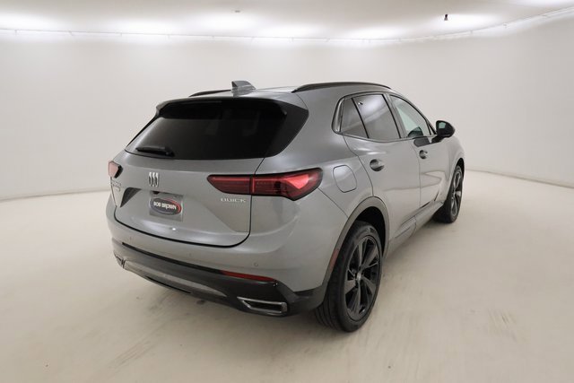 2025 Buick Envision Sport Touring photo 3