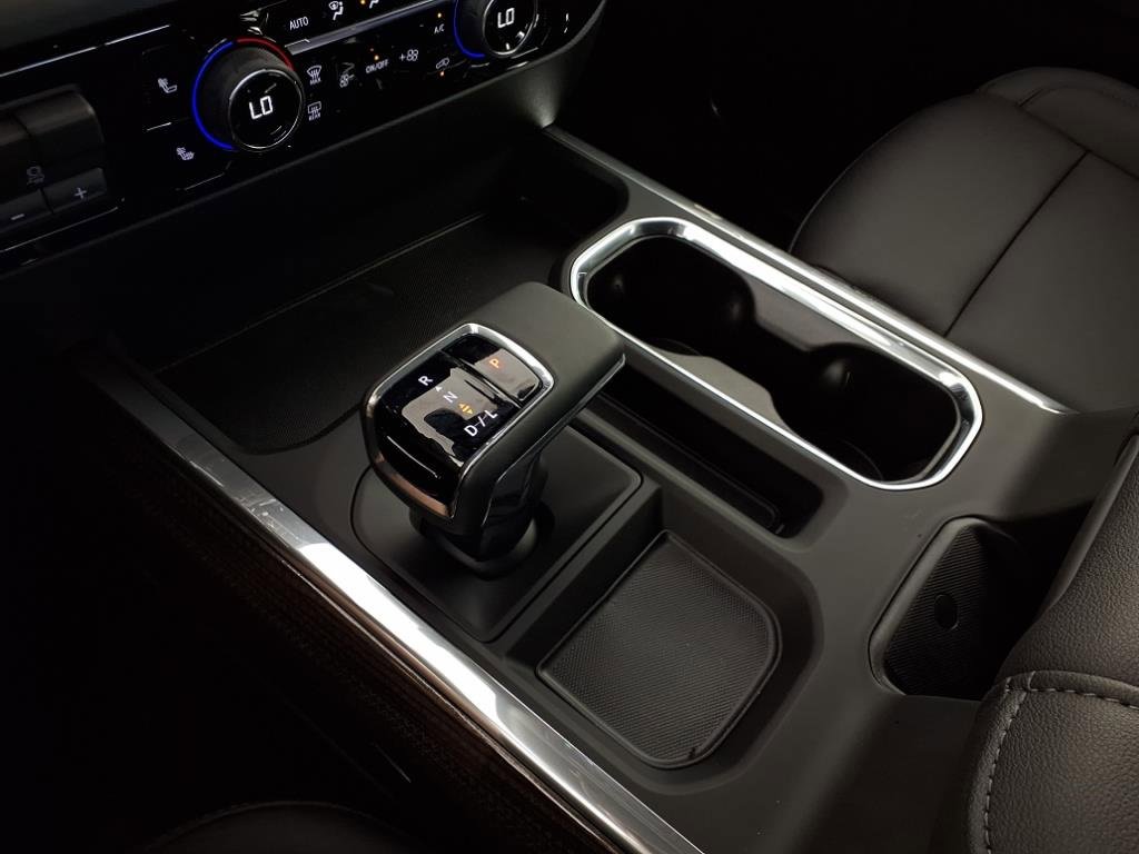 2025 Chevrolet Silverado 1500 RST photo 10