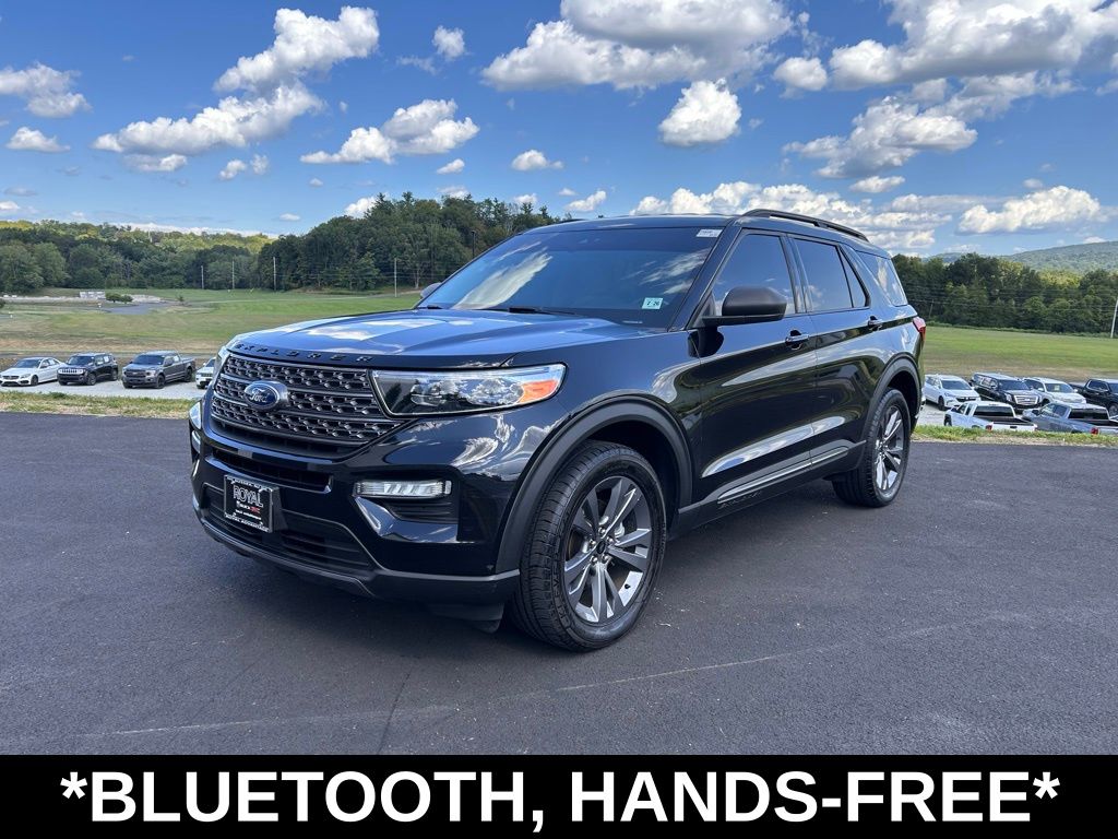2021 Ford Explorer XLT photo 3