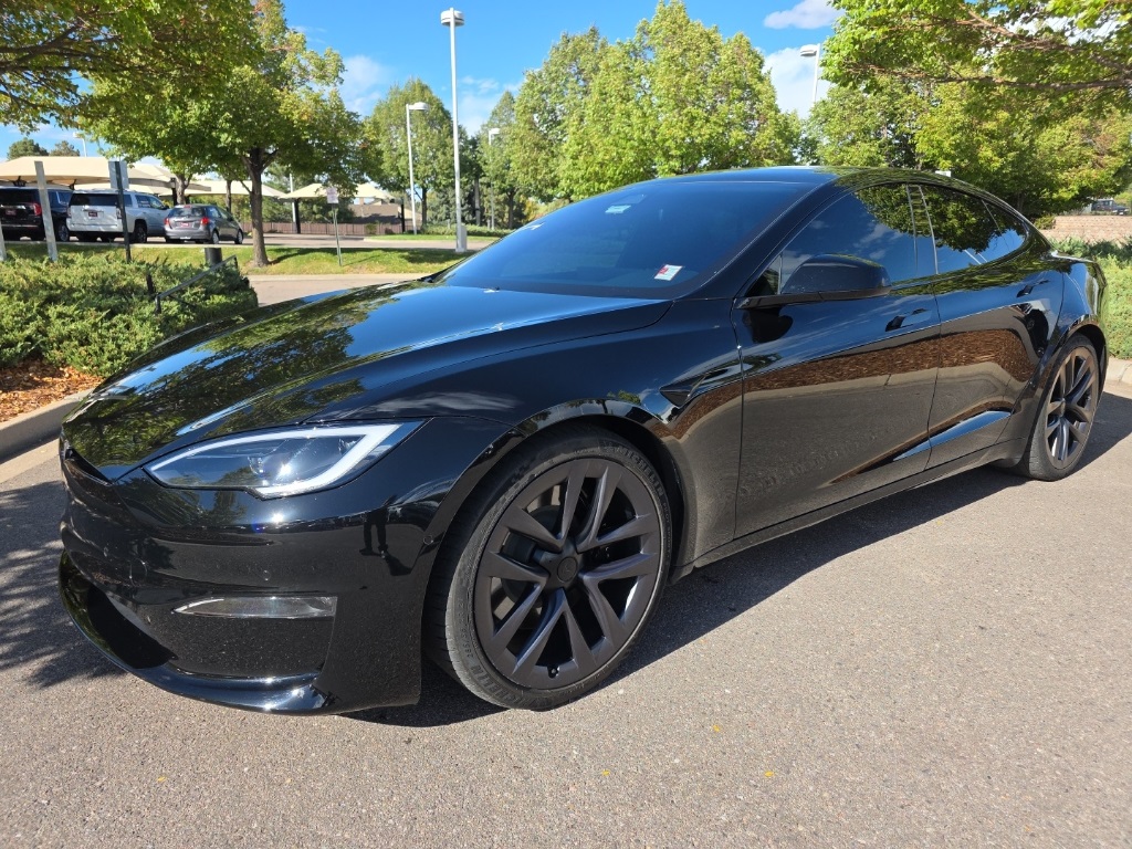 2022 Tesla Model S photo 2