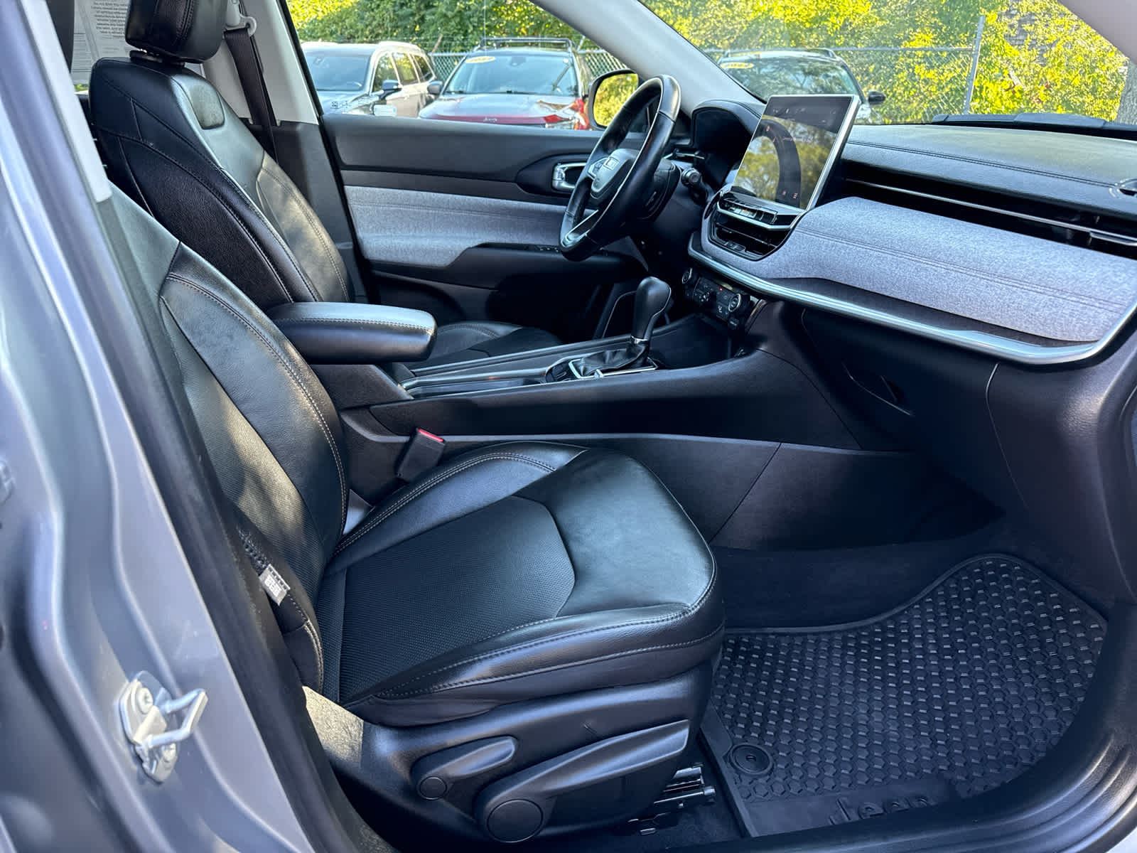 2022 Jeep Compass Latitude Lux Altitude photo 25