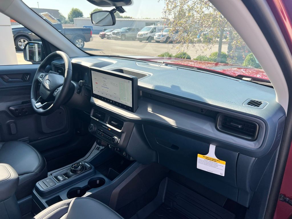 2025 Ford Maverick Lariat photo 32