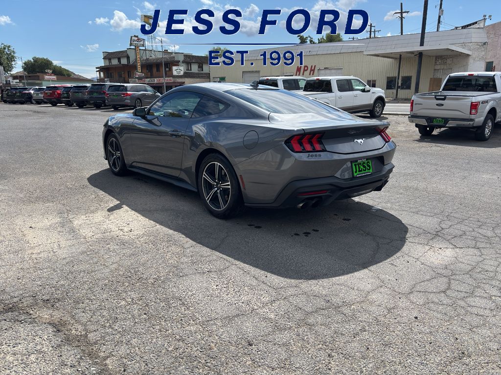 2024 Ford Mustang EcoBoost photo 3