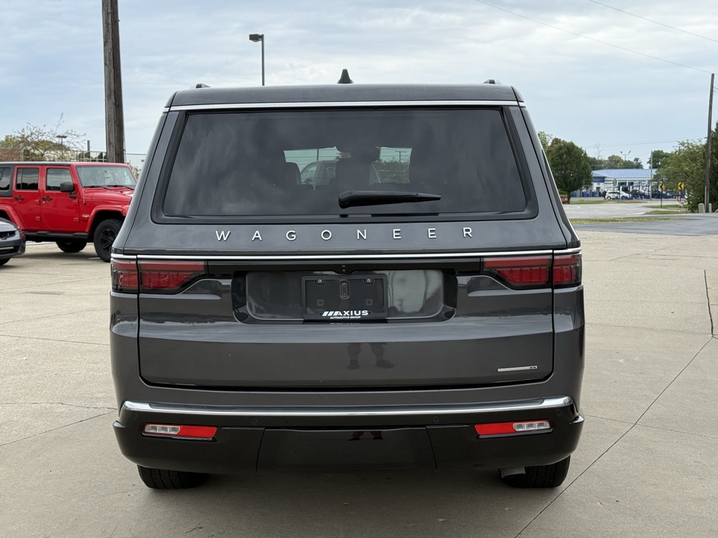 2024 Jeep Wagoneer L Series II photo 6