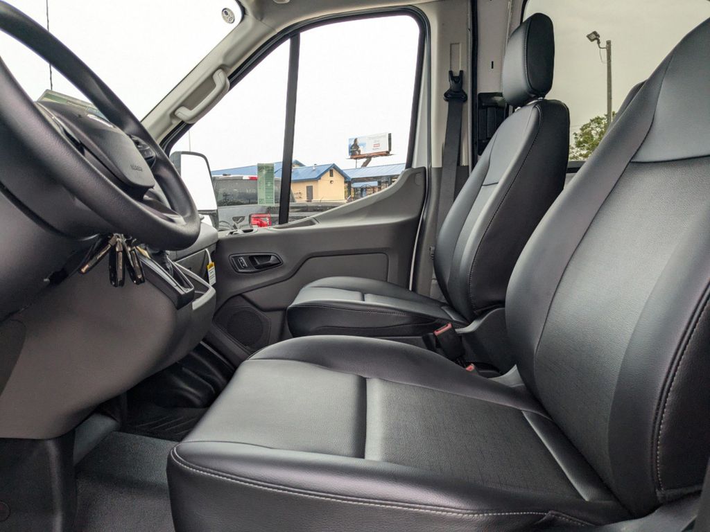 2025 Ford Transit photo 18