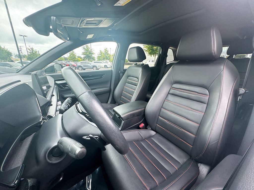2024 Honda CR-V Hybrid Sport Touring photo 3