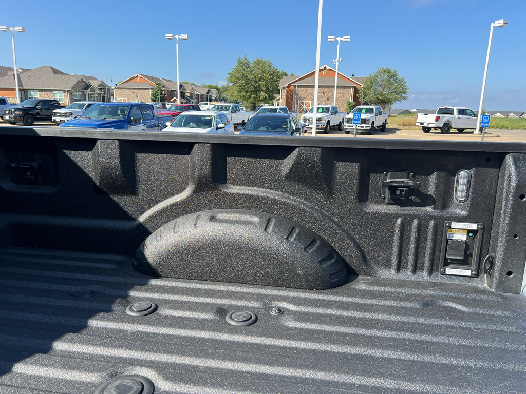 2023 Ford F-350 Lariat photo 9