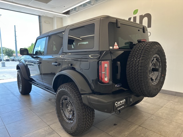 2025 Ford Bronco Badlands photo 6