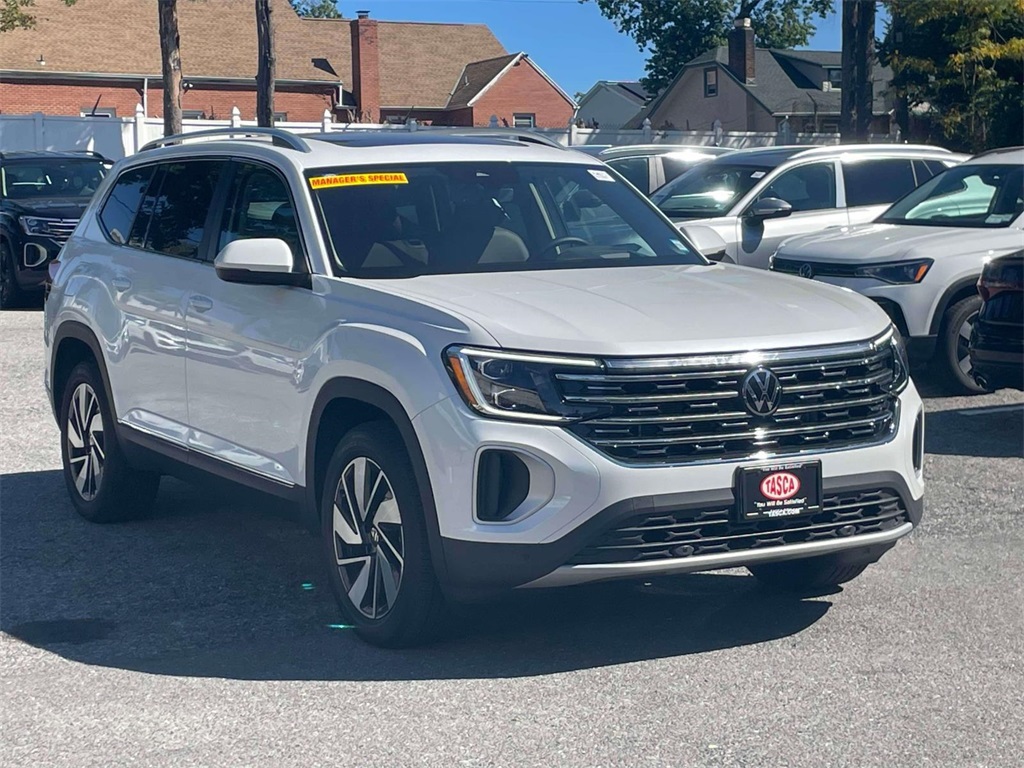 2024 Volkswagen Atlas SEL's photo
