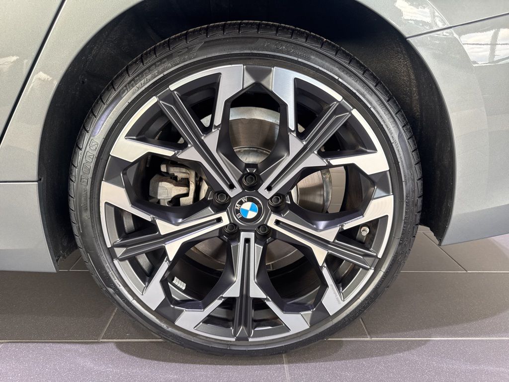 2025 Bmw 330i xDrive photo 12