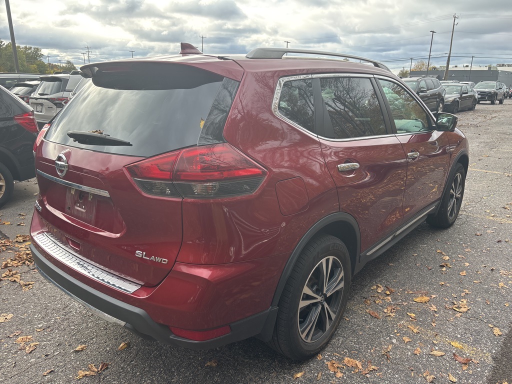 2018 Nissan Rogue SL photo 4