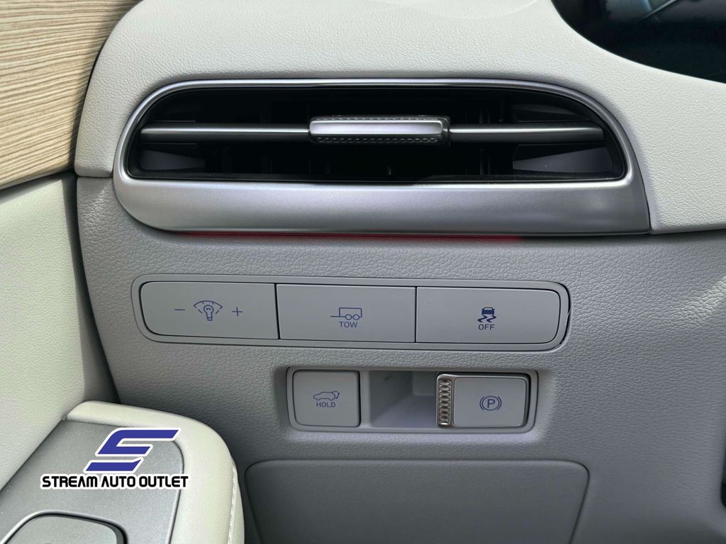 2025 Hyundai Palisade Limited photo 20